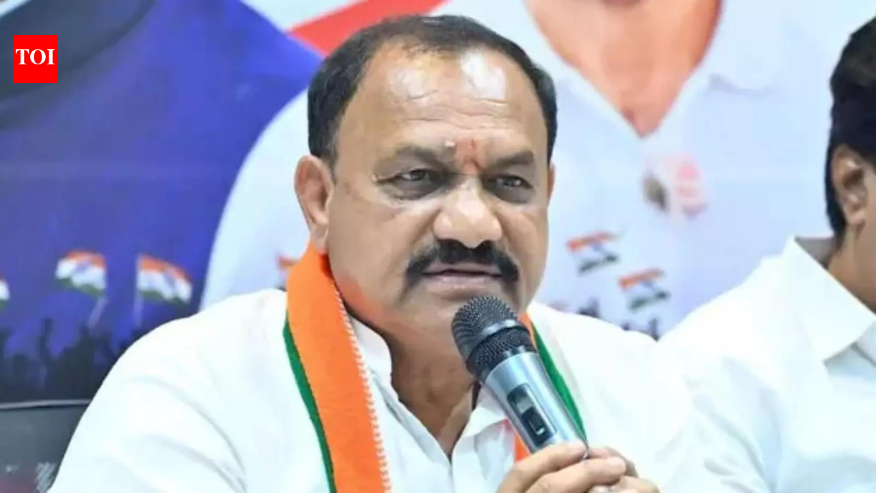Telangana Congress calls for 'transparency' in SIR, meets state poll chief