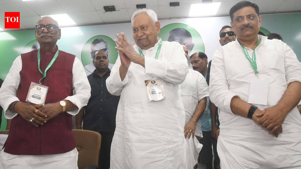 Nishant projected as JD(U)’s future leader as Nitish gets fifth time