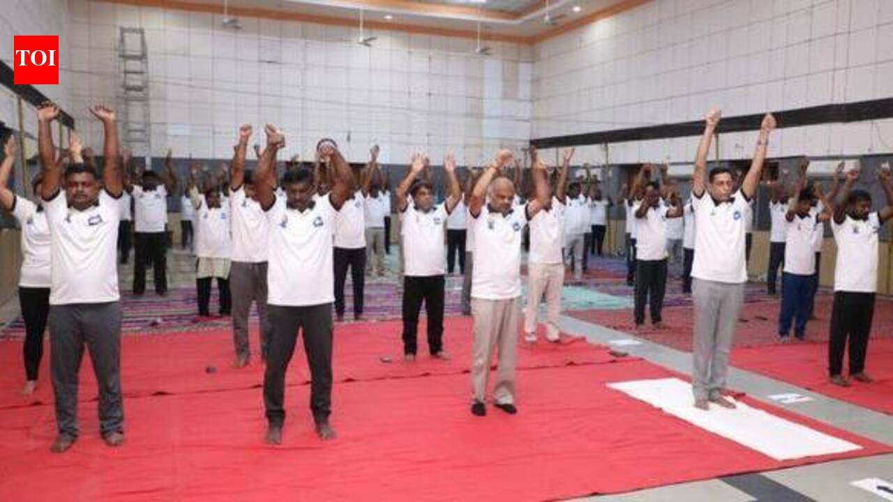 Railways, BHEL mark Yoga Day with mass sessions in Trichy