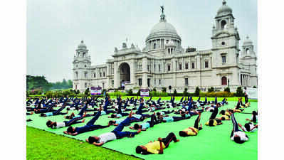 Kolkata joins Yoga Day celebrations