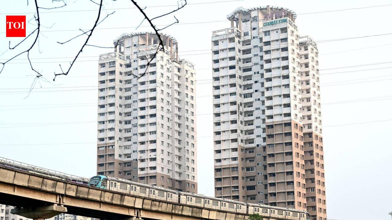 Demolition experts inspect Chander Kunj towers