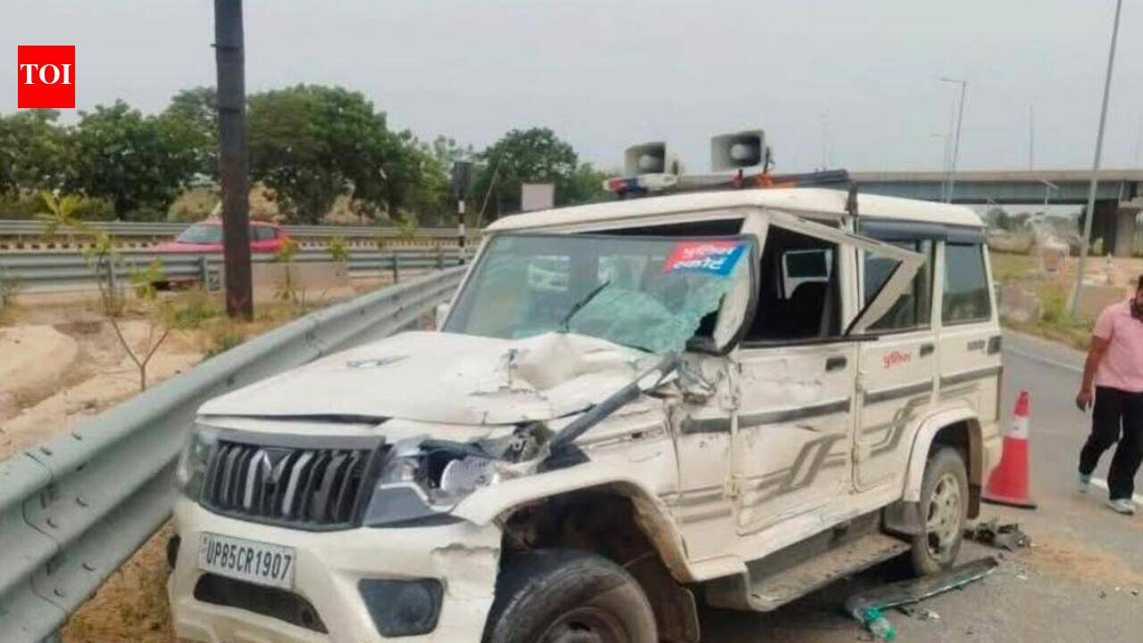 Truck on wrong side rams lead car in MLA convoy, cop dies