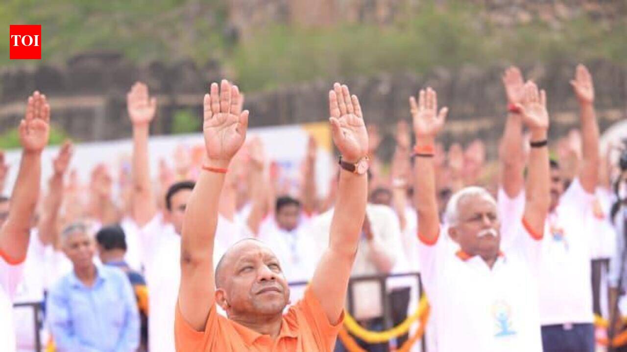Yoga is India’s heritage, healthy body is foundation of a strong nation: CM