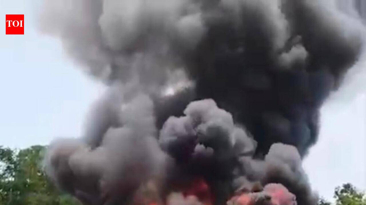 100 passengers escape bus fire near Ludhiana district’s Khanna town.