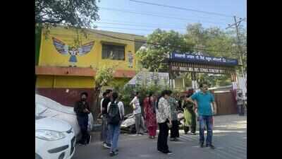 Heat tests families of NEET aspirants, second chance and still no shade or water in Ludhiana.