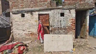 Delhi jhuggi feud dating back to 2011 turns fatal; 5 held for killing mentally challenged man