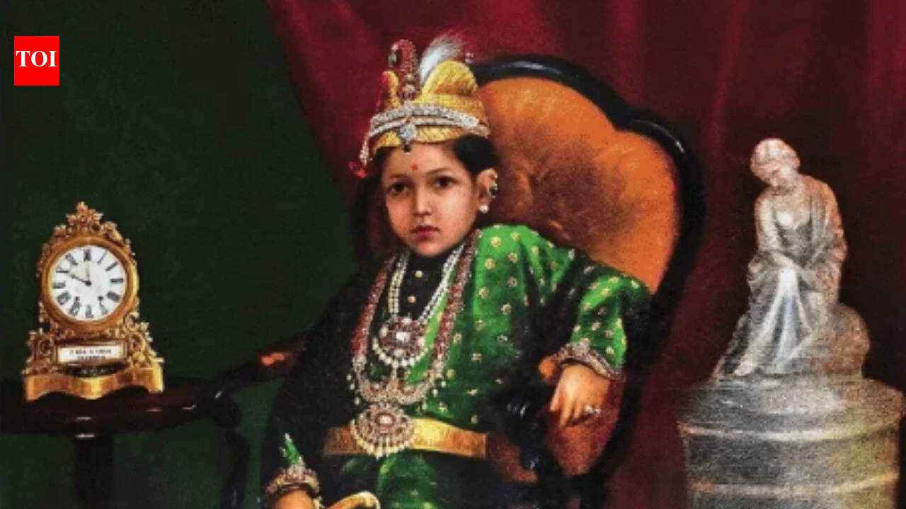 The king who gave up his throne for love returns in a Ravi Varma