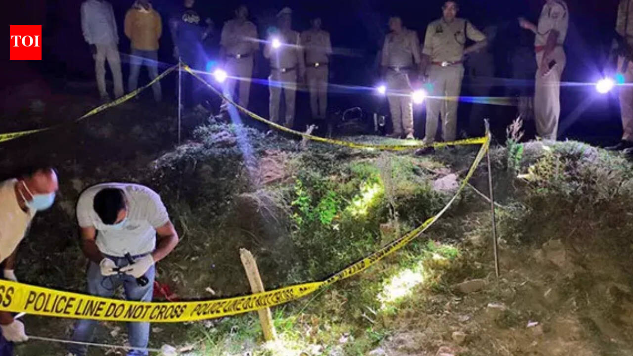 Rs 1.25 lakh bounty criminal Lalan Singh, linked to 7 murders, shot dead in UP encounter