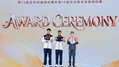 Harschit Damodaran and Akshat Bajaj lead India to vault gold-silver double at Junior Asian Championships