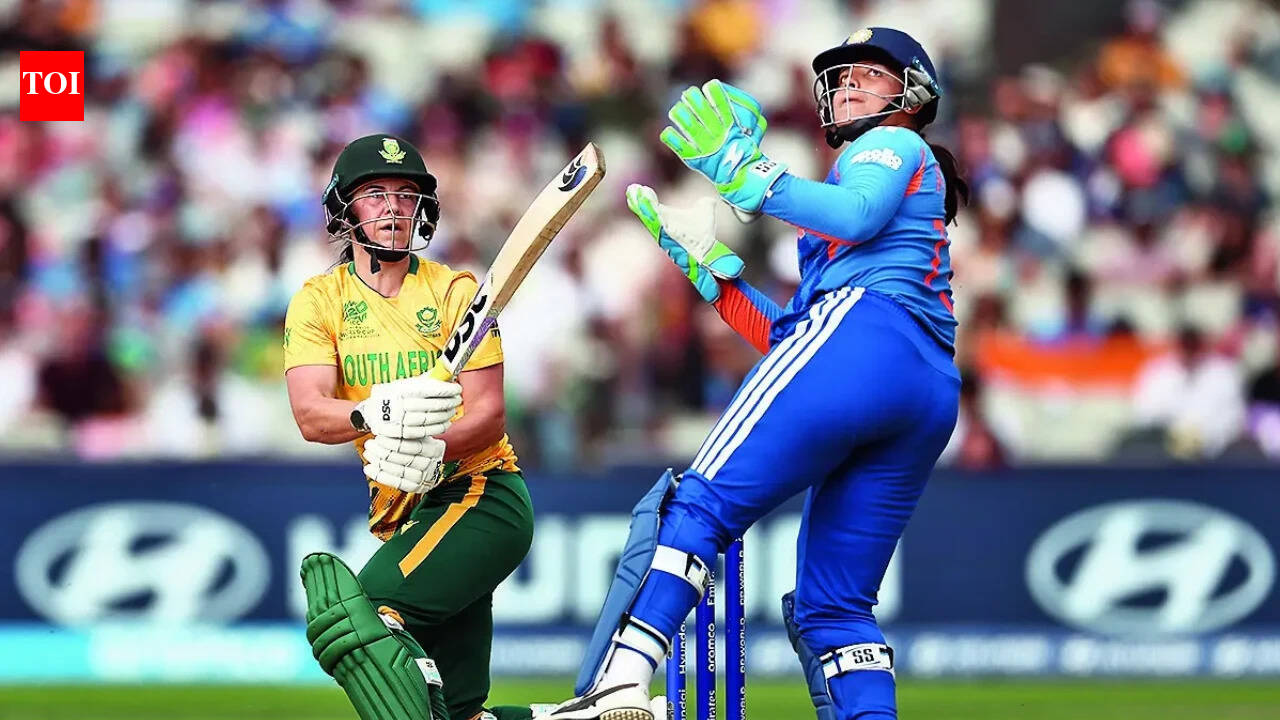 South Africa beat India by 6 wickets as Marizanne Kapp shines with match-winning 81
