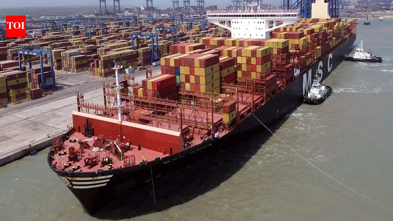 Hormuz reopening nears? Kuwait offers direct oil liftings as 93 million non-Iranian barrels remain stuck in Gulf