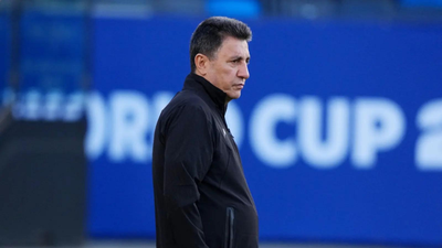  Iran coach lays bare team's ordeal as FIFA World Cup knockout hopes hang in balance