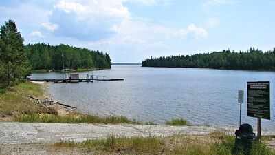 10 largest man-made lakes in Canada: La Grande-3 Reservoir, Lac Seul, Williston Lake and more