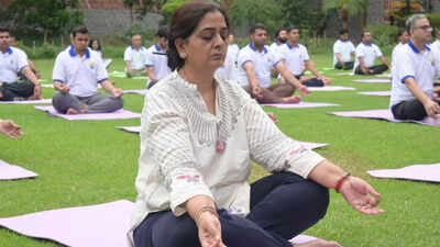 Hindu College marks International Yoga Day