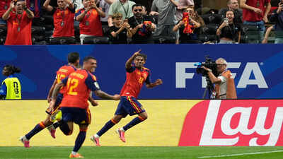  Lamine Yamal restores Spain's soul, Cape Verde’s fairytale run continues and Ronaldo fanboys go full toxic