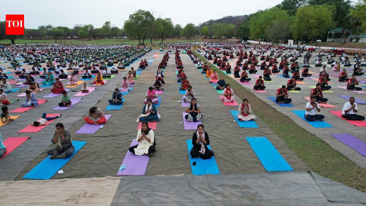 White Tiger Division of Indian Army marks Yoga Day