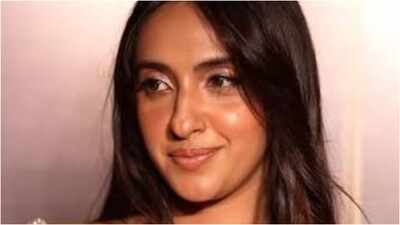 Akansha Ranjan Kapoor opens up about 'wrestling' with the fear of her career ending at 28: 'Can't say acting karungi aur mar jaungi'