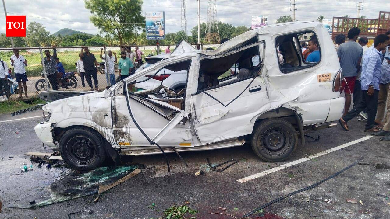 1 killed, 5 injured in SUV, truck collision