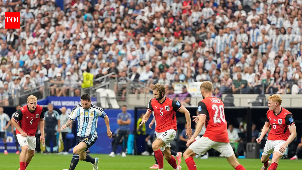 FIFA WC Live, ARG 1-0 AUT: Austria look for the equaliser