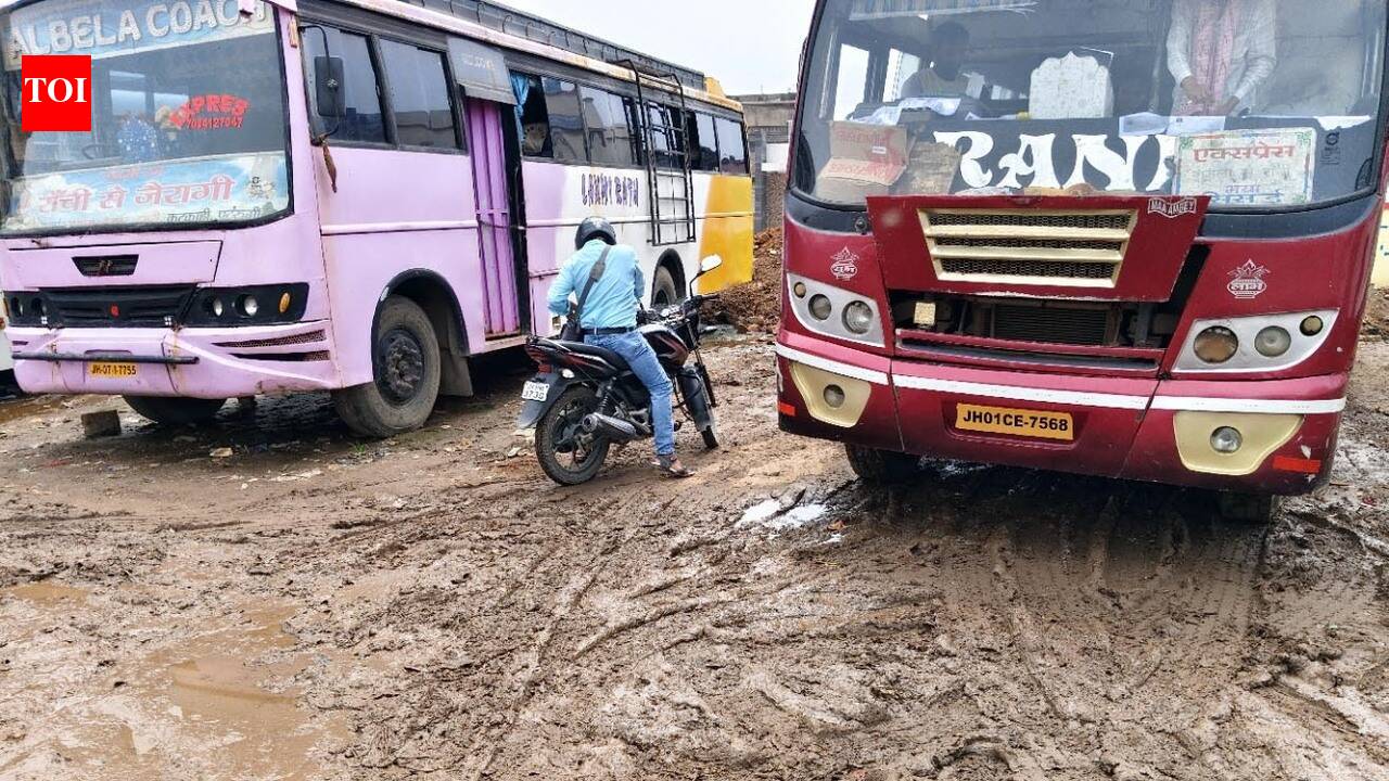 Monsoon showers turn bus stand into muddy patch; 5k passengers affected