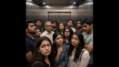 Power outage traps 13 in Bareilly mall lift
