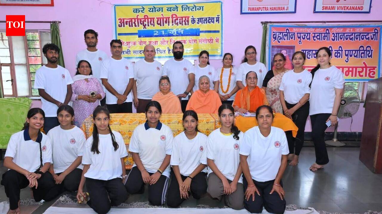 Anandanand Yoga Satsang programme celebrated to mark International Yoga Day and death anniversary of Swami Anandanand Ji Maharaj, the founder of Yog Sadhna Ashram, Bapu Nagar