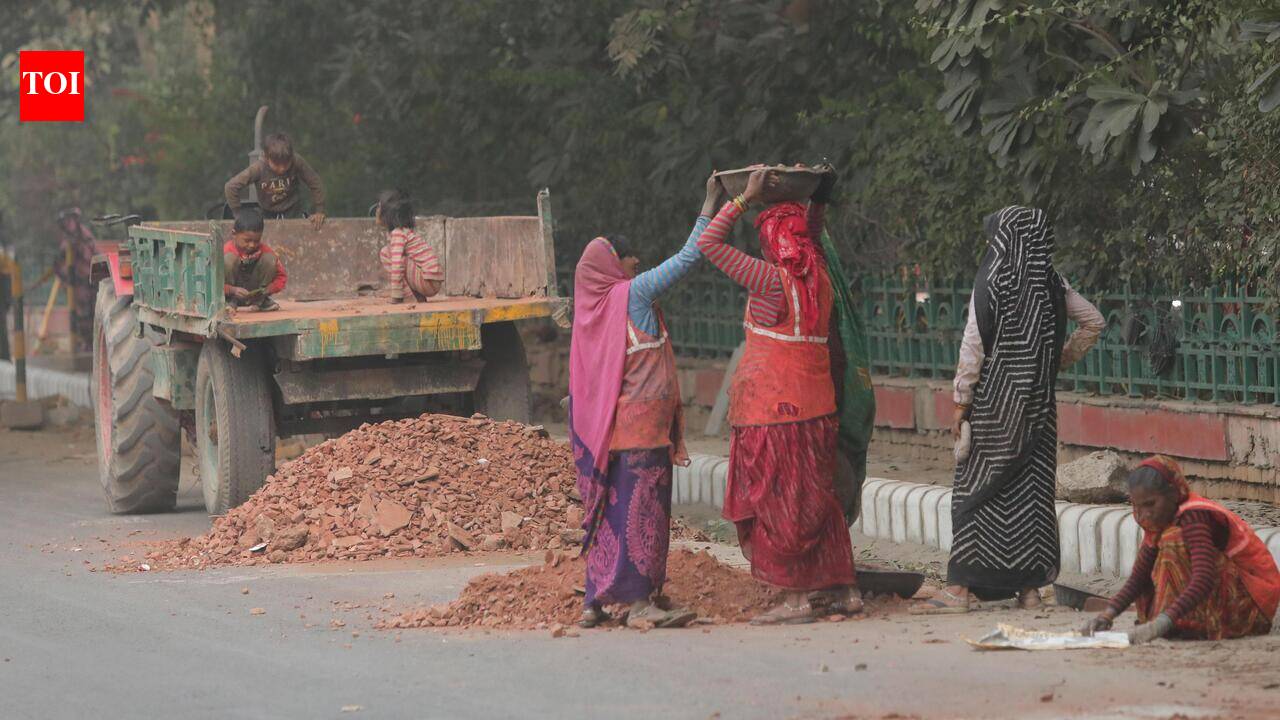 From border to builder: How illegals slip into city’s workforce
