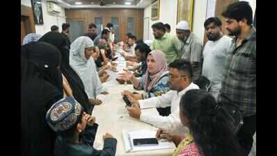 Male voters outnumber women in GHMC, account for 50.6%