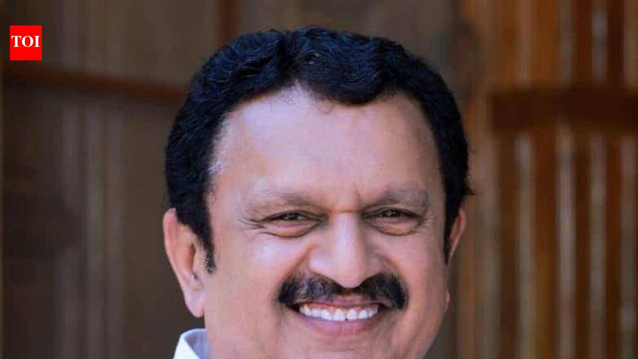 Muraleedharan and Riyas lock horns over healthcare issues