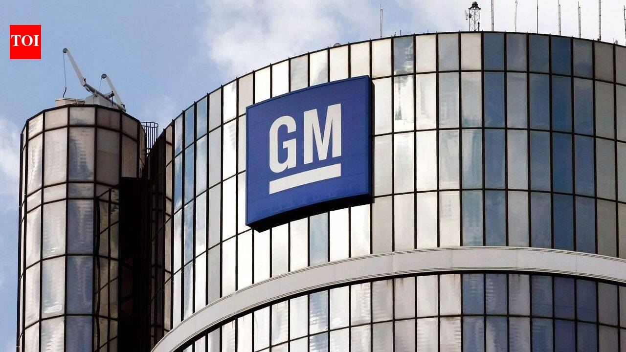 After laying off 100 of engineers, GM replaces 1,000 workers with 50 robots at flagship US Plant