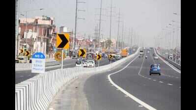 NHAI plans puncture repair facilities every 25km on DME