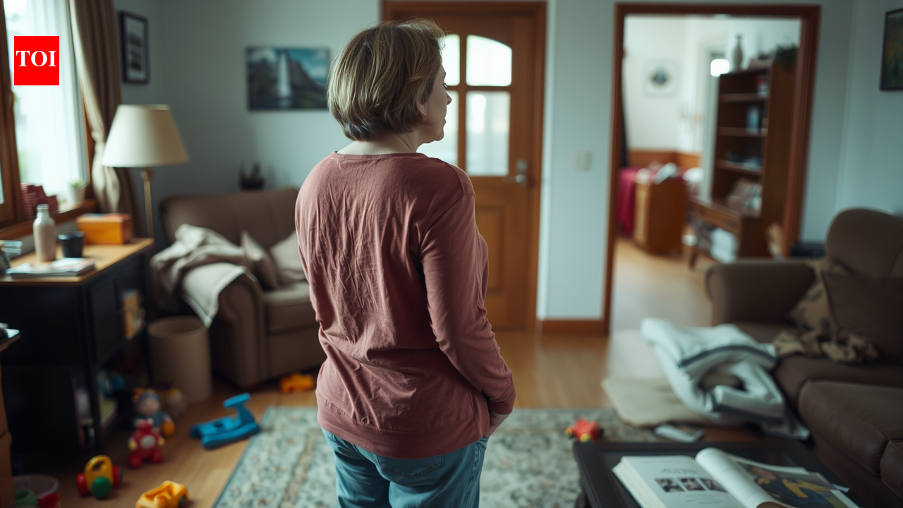 Psychology says women who are the "strong ones" in their family carry a specific and often invisible type of exhaustion