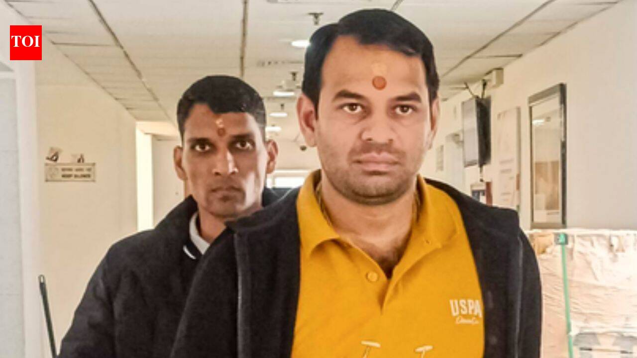 Tej Pratap Yadav accuses personal assistant of theft from Patna residence