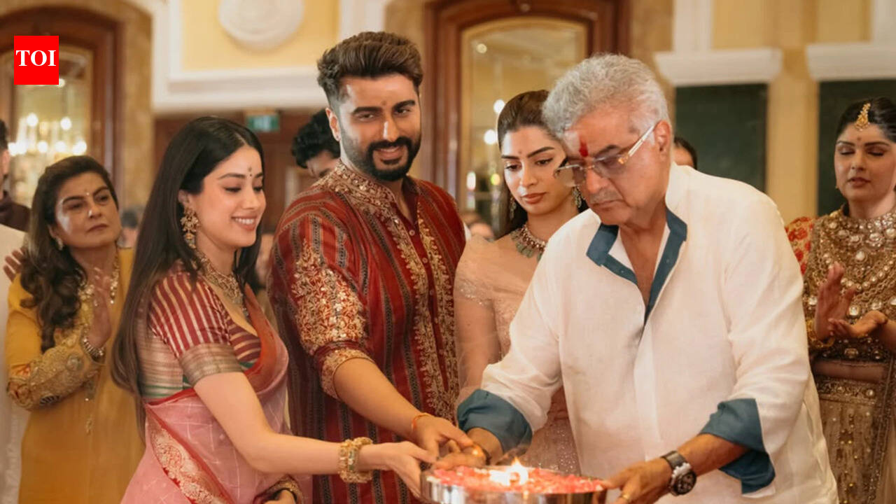 Anshula Kapoor shares inside photos from her wedding festivities as Boney Kapoor, Arjun Kapoor and Janhvi Kapoor perform aarti at mata ki chowki