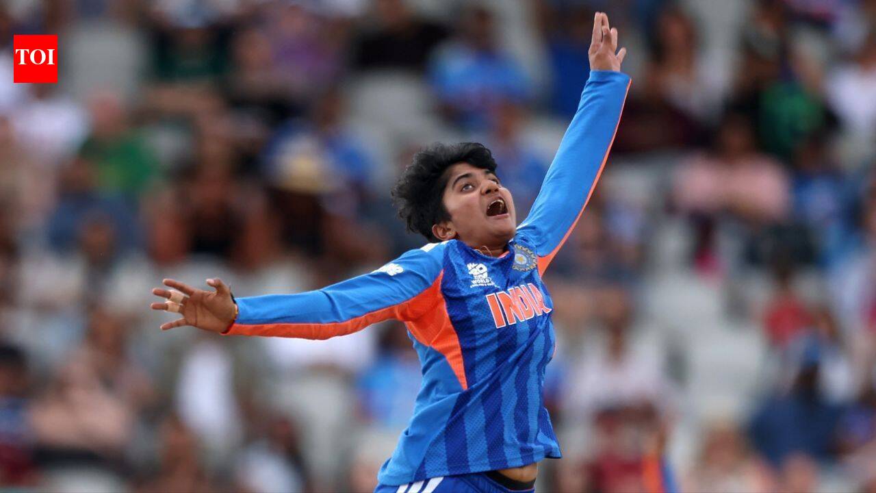 New World No. 1! Charani dethrones England's Smith to top Women's T20I bowling ranking