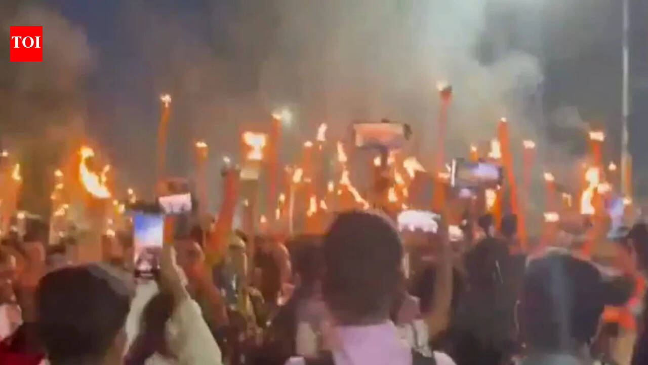 'Should curb extremists': India to Bangladesh as Hindus protest desecration of Lord Ram photo