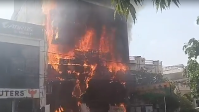  Why MVVNL suspended its engineer in Lucknow fire case