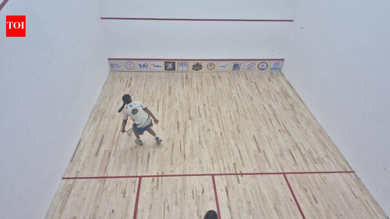 Local fighters, national stars shine in squash slam on day 2
