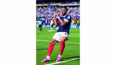 Goal-den night for fans as big guns fire again, book knockout berths