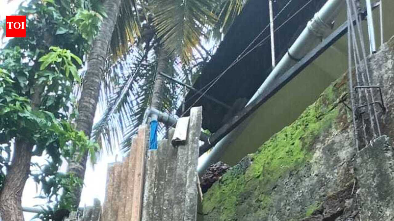 Landslide at New Vaddem puts two homes at risk