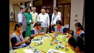 Gujarat chief minister launches Praveshotsav from Vadnagar school