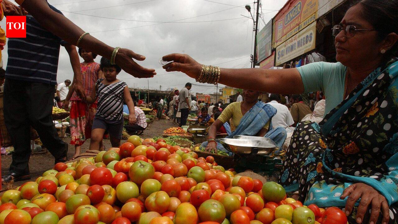 Drop in supply pushes tomato prices up by 30%