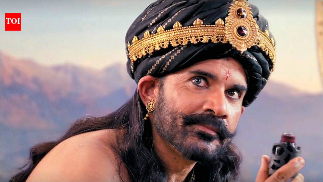 Chandan Anand from Hastinapur Ke Veer: I suggested to use lens in one eye to give Shakuni a slightly mysterious presence