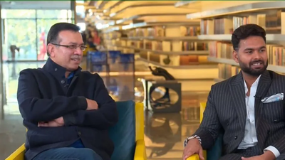'Ye 12-15 saal khelege': Sanjiv Goenka's old prediction on Rishabh Pant goes viral after LSG exit - Watch