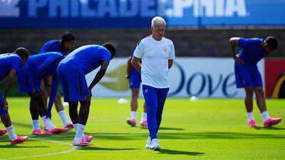  Didier Deschamps to miss France's Norway clash after mother's death