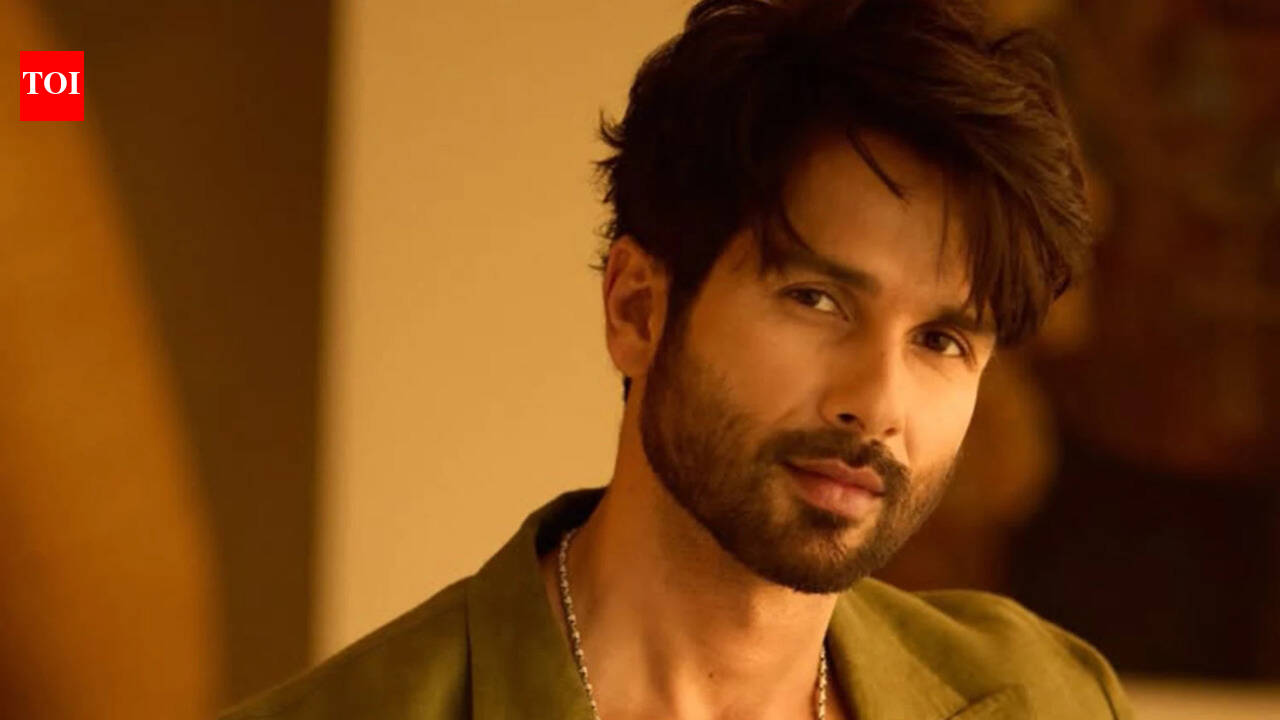 Fan asks Shahid Kapoor where to find men like Kunal from ‘Cocktail 2’; Actor’s response leaves internet in splits