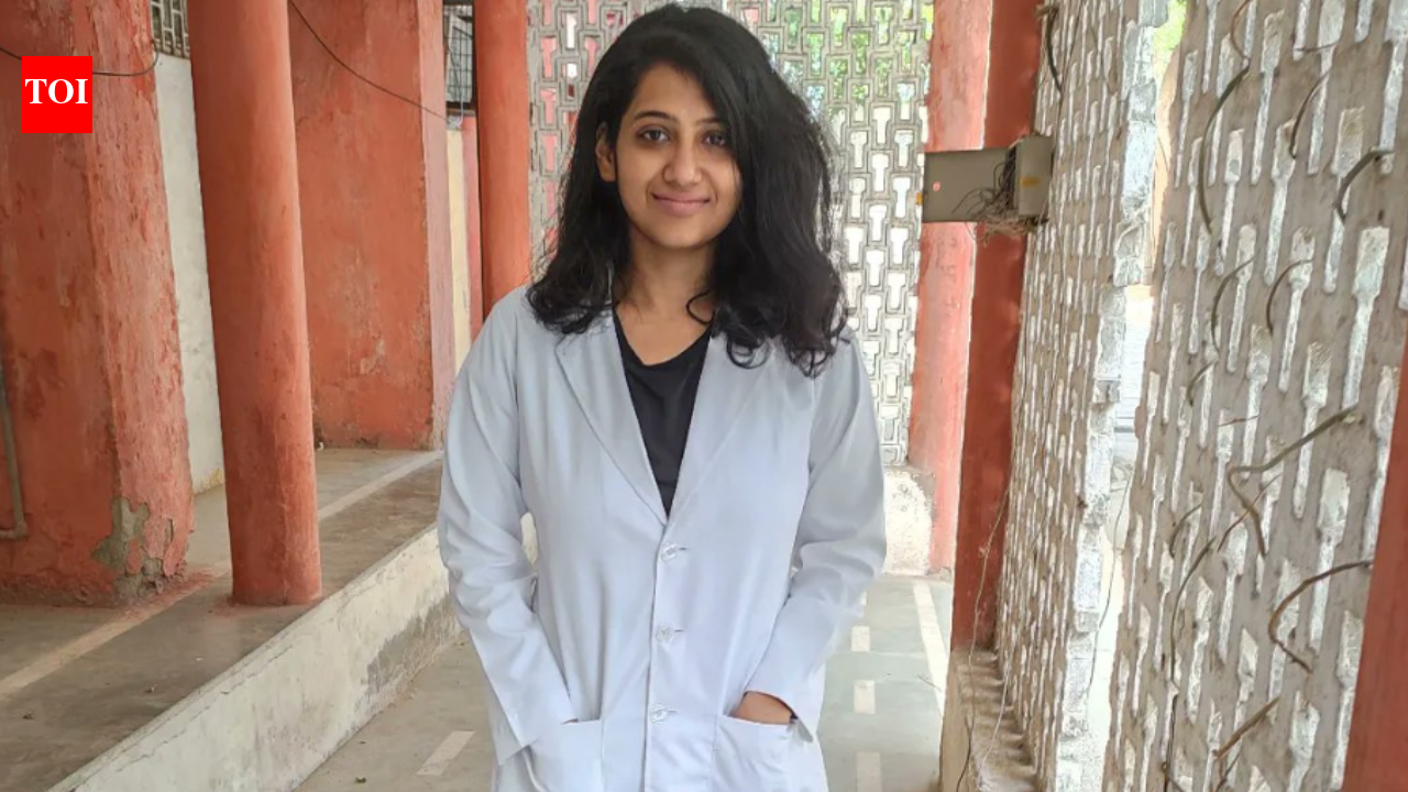Meet Aakriti Goel: The BITS Pilani graduate who left a ₹30 LPA job, cracked NEET, and became a doctor at 30
