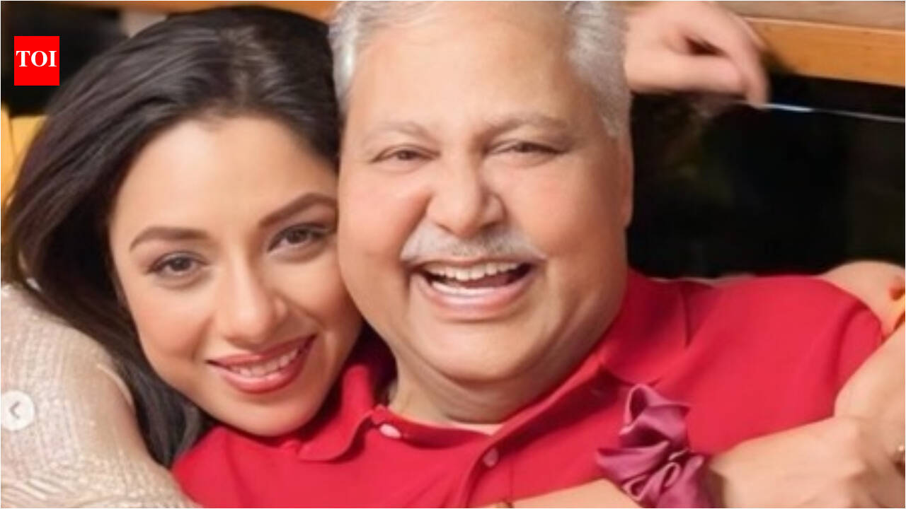 Rupali Ganguly, Deven Bhojani get emotional, say ‘Wish Satish Shah was there to receive the Padma Shri himself’
