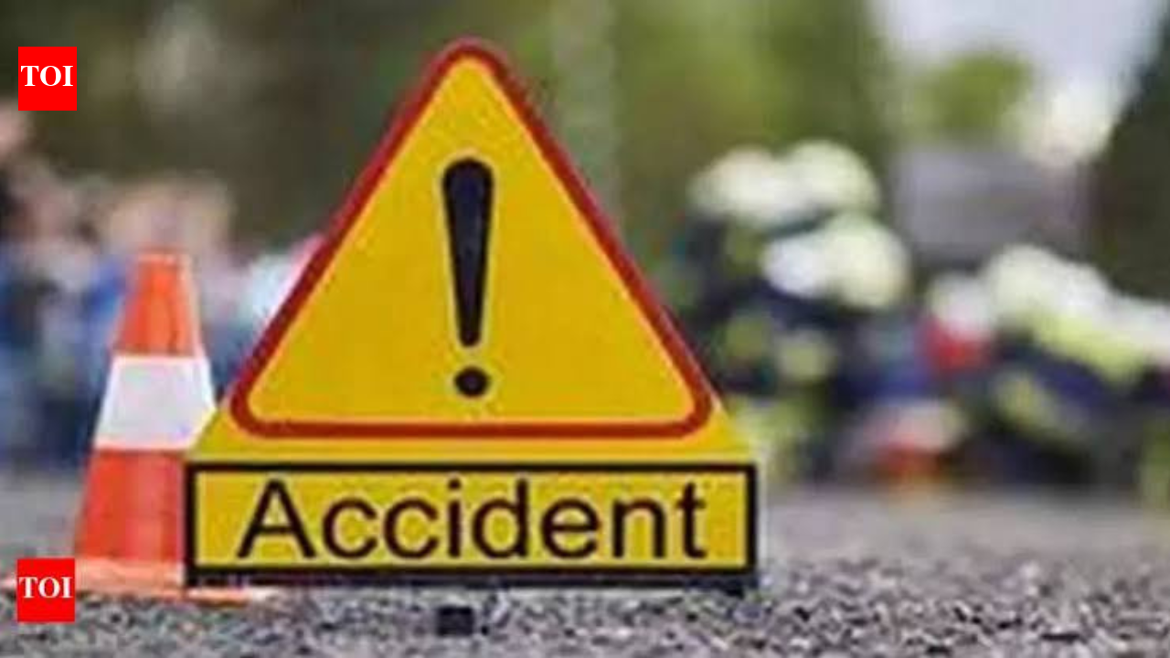 3 killed, 8 injured in a road accident near Tirupati