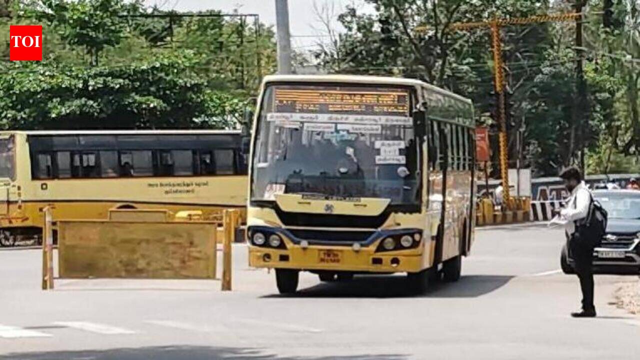 Route violations choke roads around Trichy Central Bus Stand
